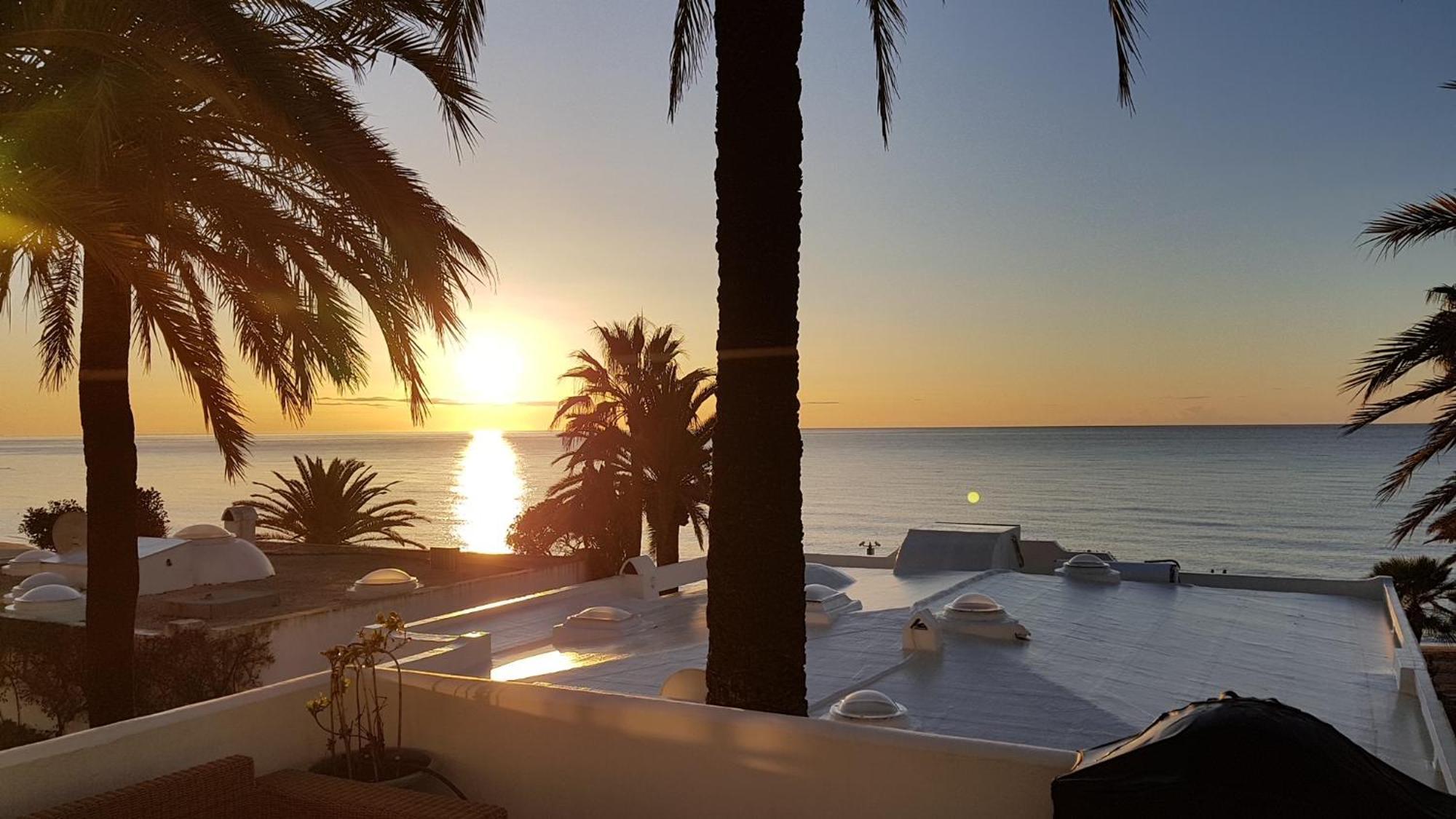Oasis Beachfront Golden Mile *